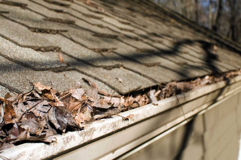 fall roofing issues in Huntington